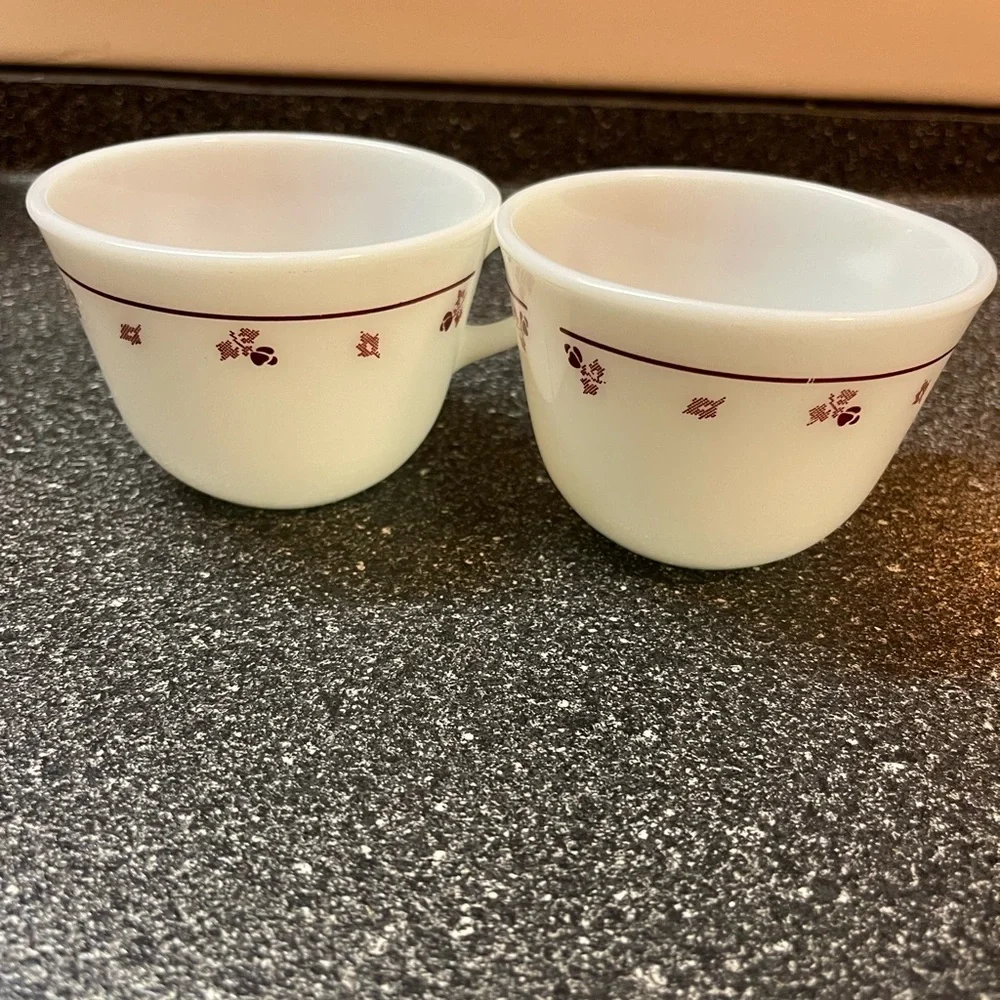 2 Vintage Pyrex Coffee Tea Cup
Mug Tableware Corning Burgundy
Rose Milk Glass - Picture 1 of 6